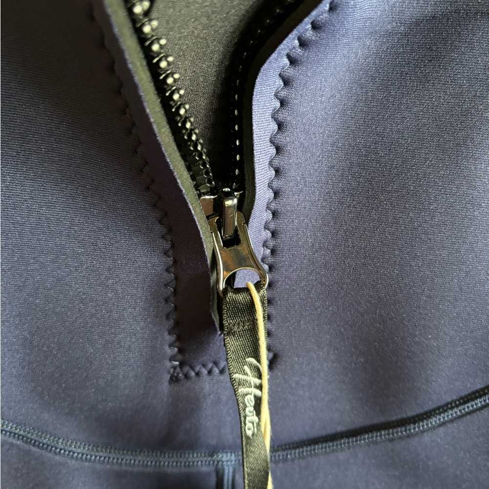 NWT Hevto wetsuit - Picture 7 of 7